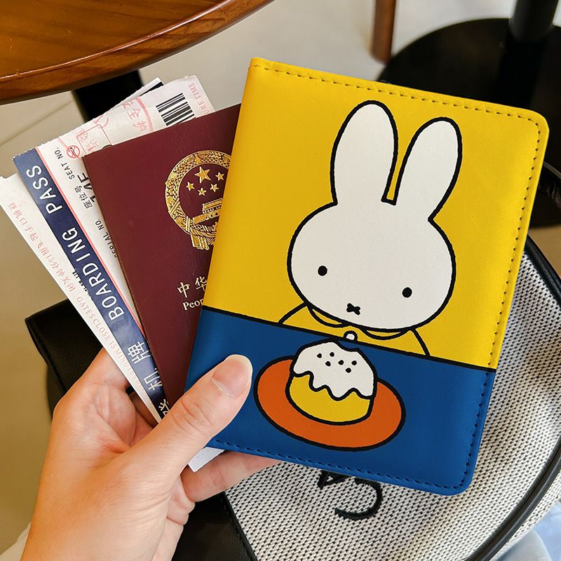 حافظة جواز سفر لطيفة بتصميم مي - مراجعة Travel Accessories Overseas وسعره